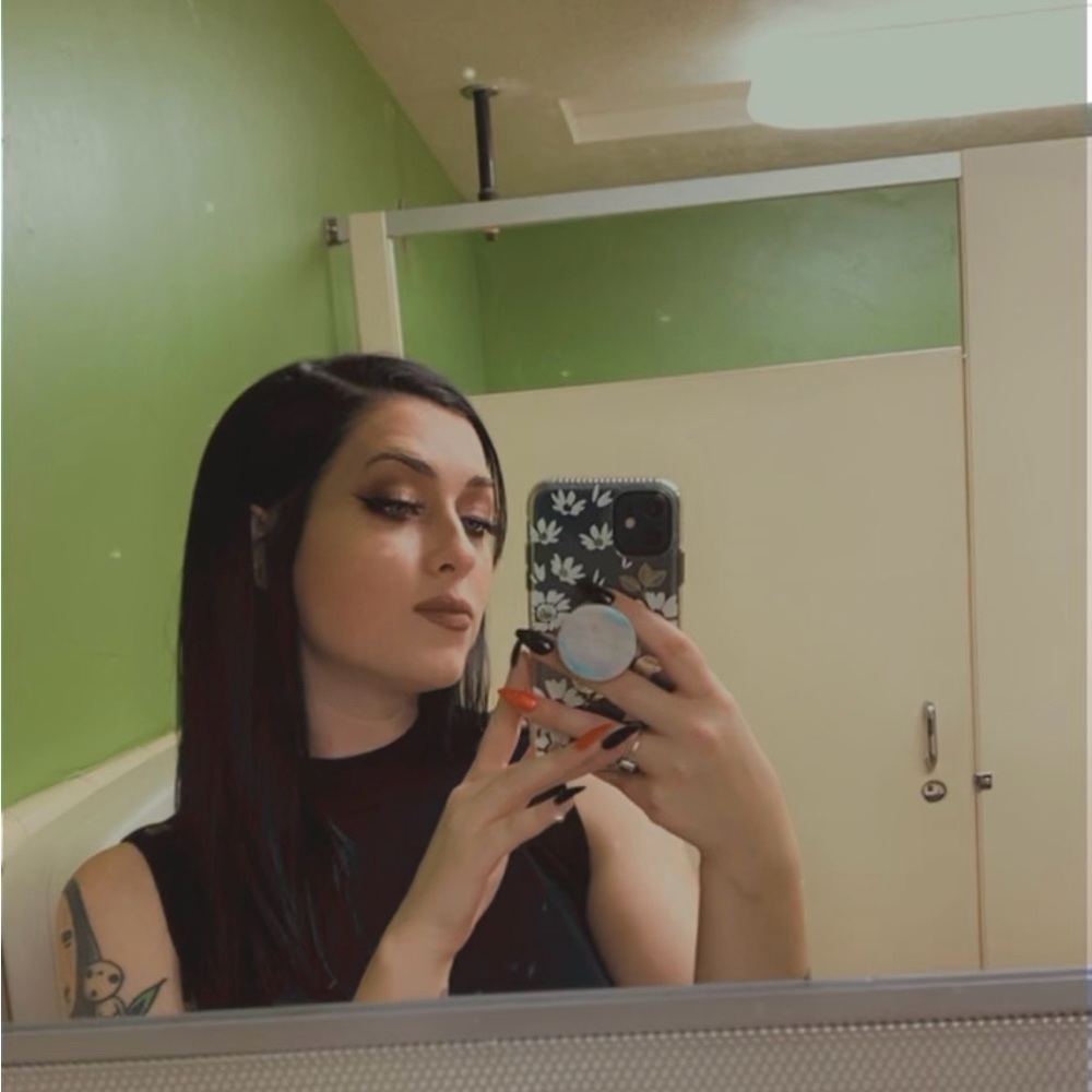 Meet your Posher, Amber